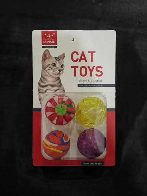 Nunbell Cat Playing Ball (4 Pcs Pack)